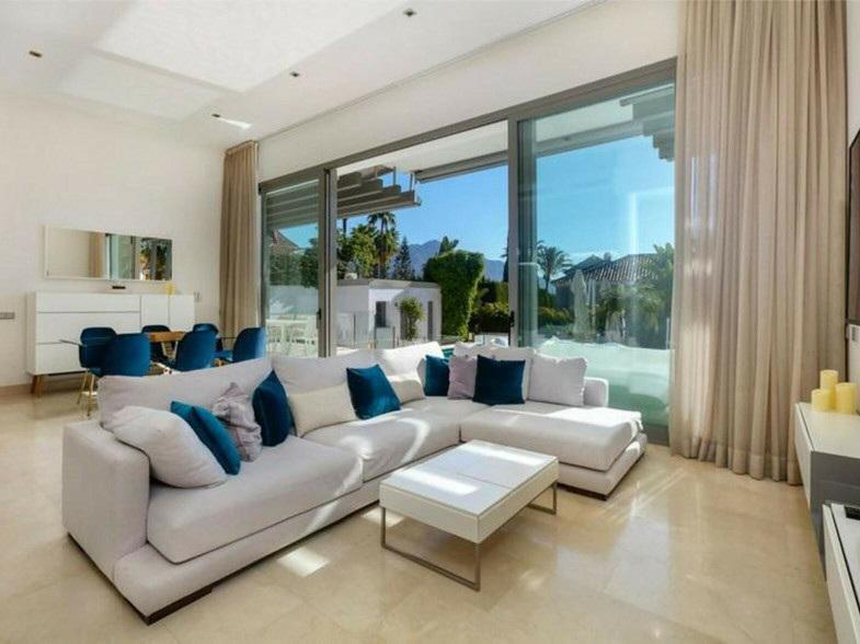 Detached Villa 5 Bedrooms 4 Bathrooms in La Quinta