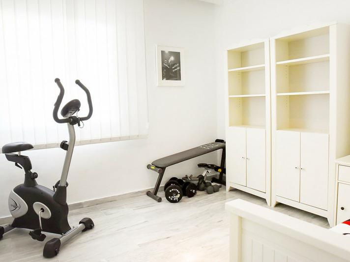 Penthouse 3 Bedrooms 2 Bathrooms in Guadalmina Baja