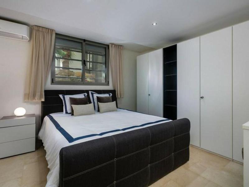 Detached Villa 5 Bedrooms 4 Bathrooms in La Quinta