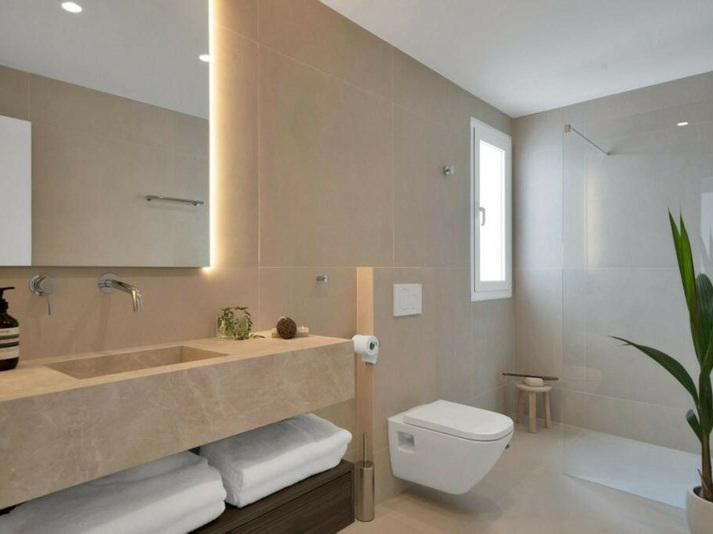 Penthouse Duplex 3 Bedrooms 1 Bathroom in La Quinta Hills