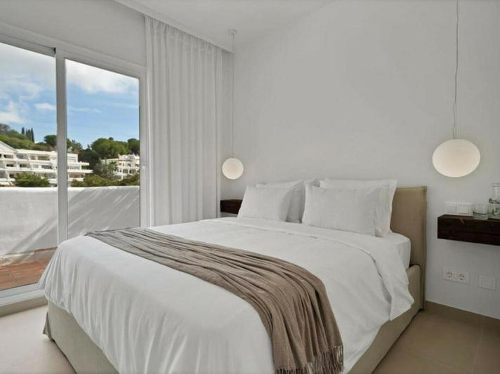 Penthouse Duplex 3 Bedrooms 1 Bathroom in La Quinta Hills