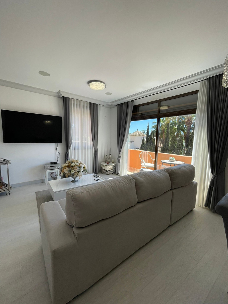 Live in Style: Duplex Penthouse for Long-Term Season Rent in Estepona
