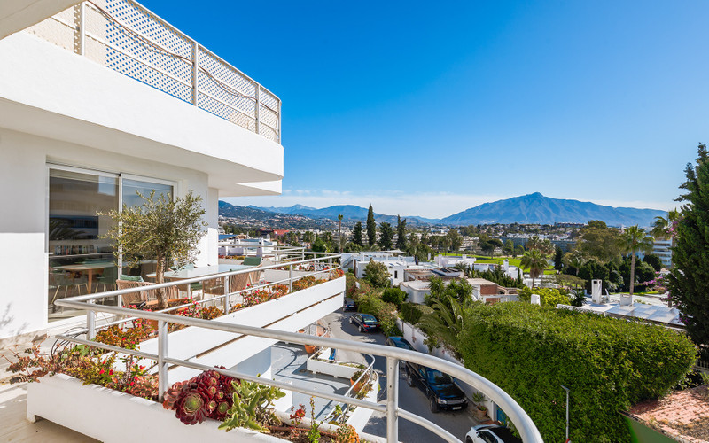 Ático en venta en Guadalmina Alta