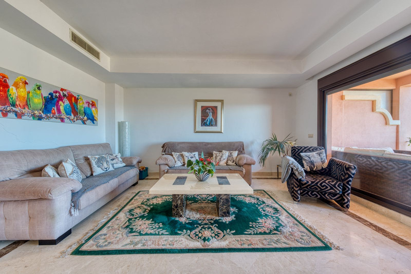 Adosada en venta en Estepona