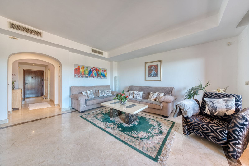 Adosada en venta en Estepona