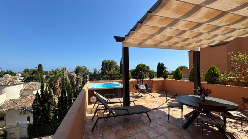 Live in Style: Duplex Penthouse for Long-Term Season Rent in Estepona