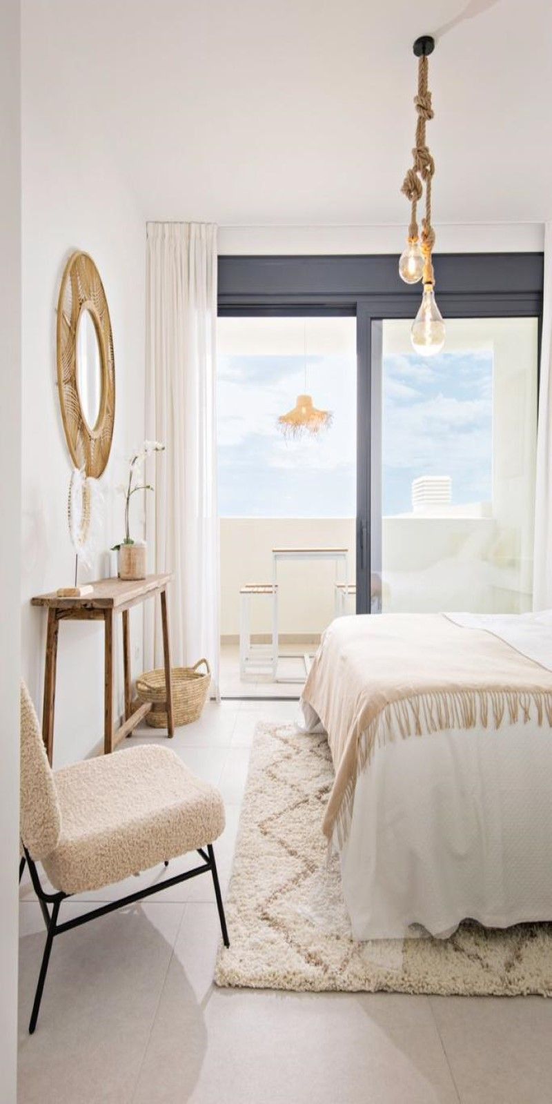 Tu Nuevo Hogar en Casares: Apartamento en Planta Baja en Alquiler