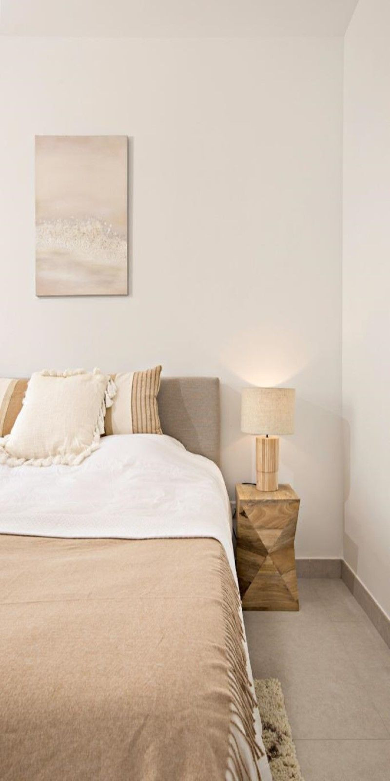 Tu Nuevo Hogar en Casares: Apartamento en Planta Baja en Alquiler