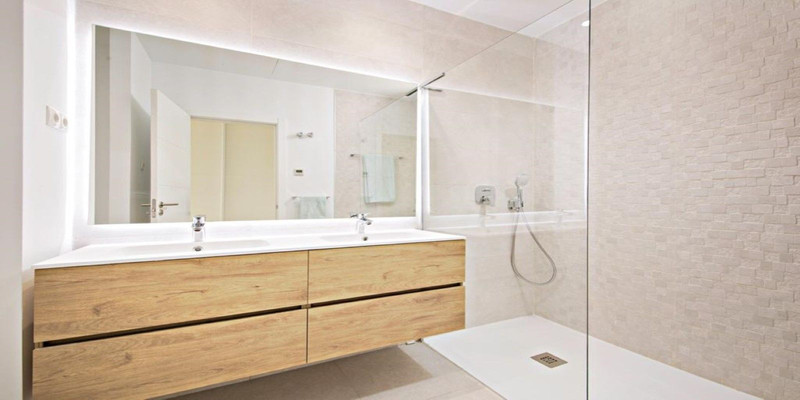 Tu Nuevo Hogar en Casares: Apartamento en Planta Baja en Alquiler