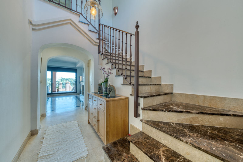 Adosada en venta en Estepona