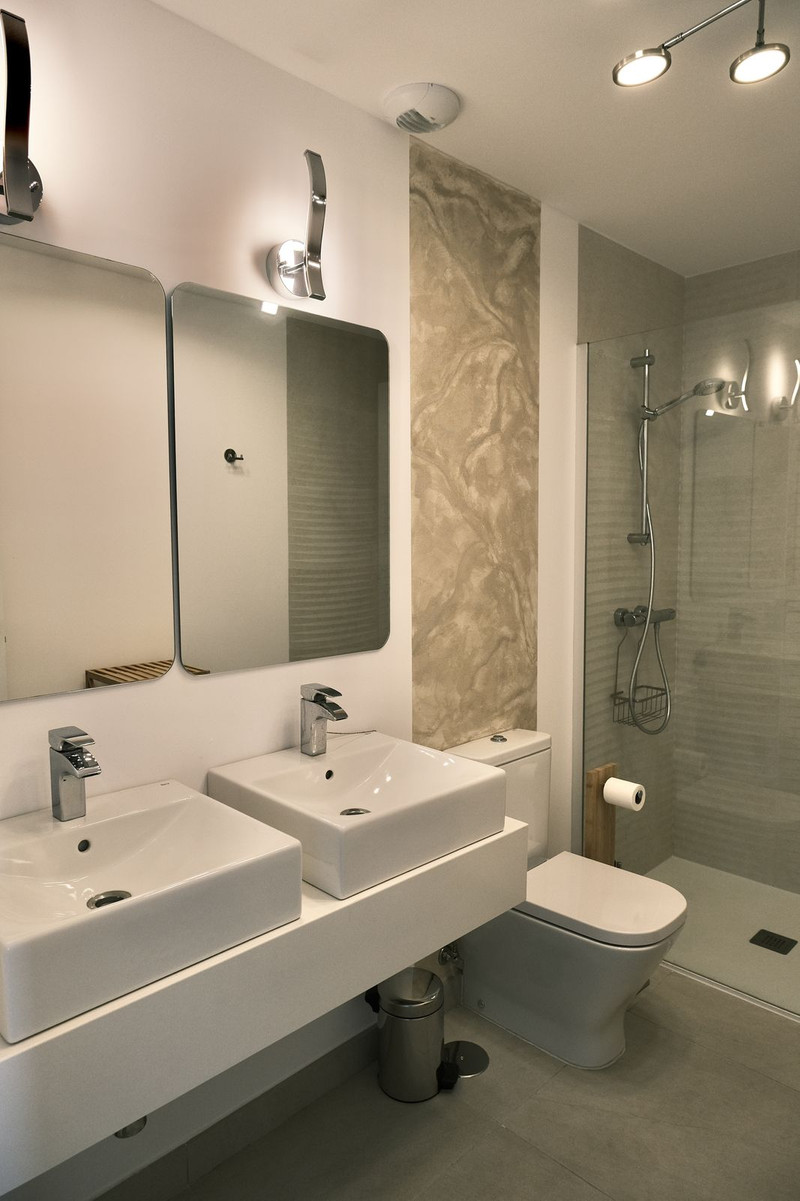 Elegant Penthouse for Long-Term Rent in Estepona
