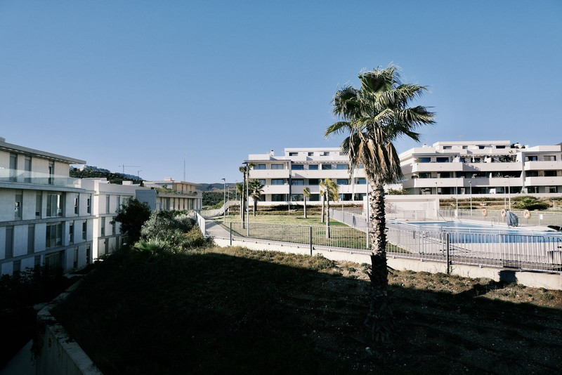 Elegant Penthouse for Long-Term Rent in Estepona