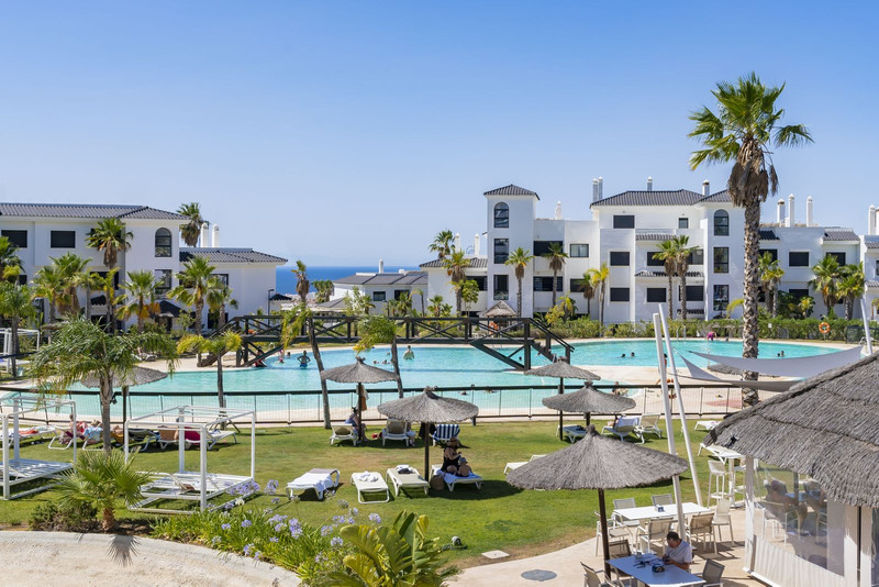 Middle Floor Apartment 2 Bedrooms 2 Bathrooms in Estepona