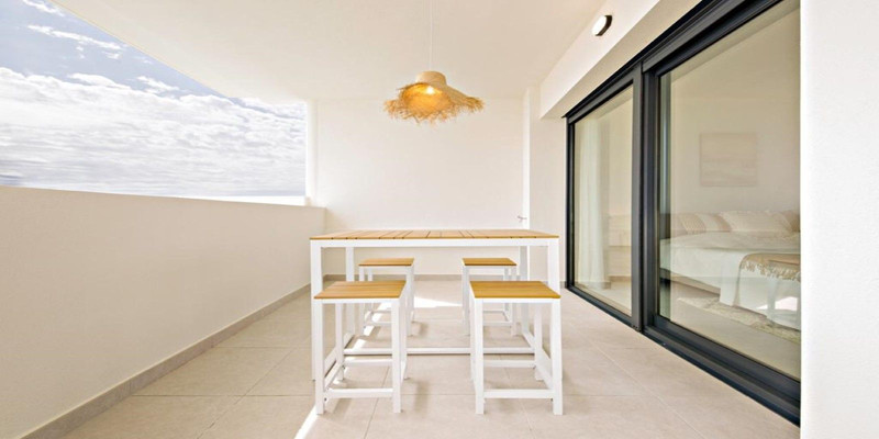 Tu Nuevo Hogar en Casares: Apartamento en Planta Baja en Alquiler