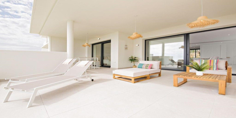 Tu Nuevo Hogar en Casares: Apartamento en Planta Baja en Alquiler