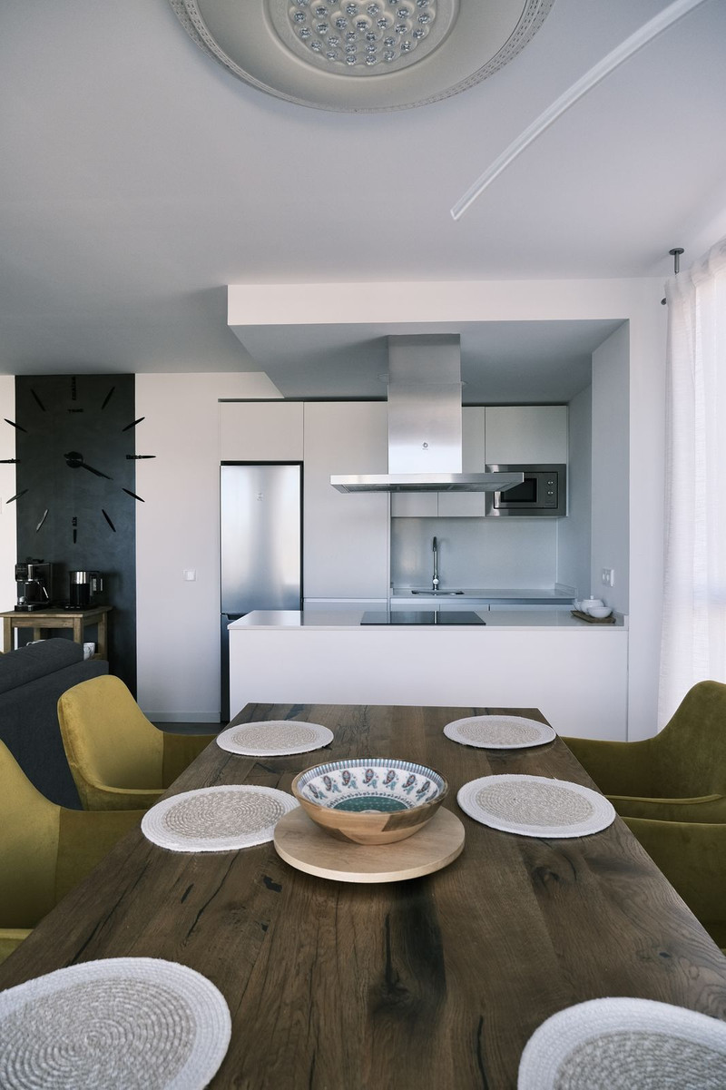 Elegant Penthouse for Long-Term Rent in Estepona