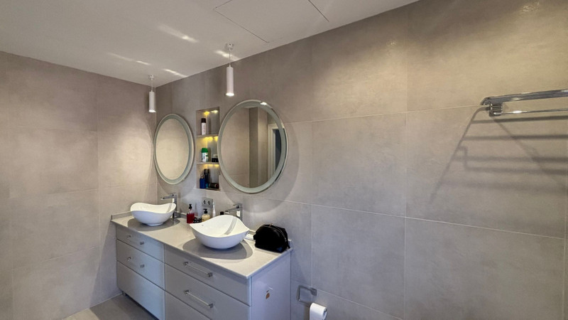 Live in Style: Duplex Penthouse for Long-Term Season Rent in Estepona