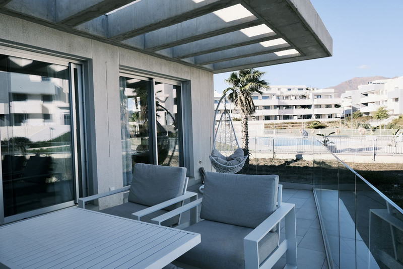 Elegant Penthouse for Long-Term Rent in Estepona