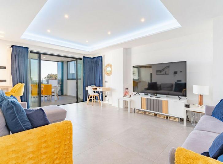 Penthouse Duplex 2 Bedrooms 3 Bathrooms in Estepona