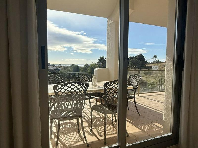 Ground Floor Apartment 2 Bedrooms   in Selwo