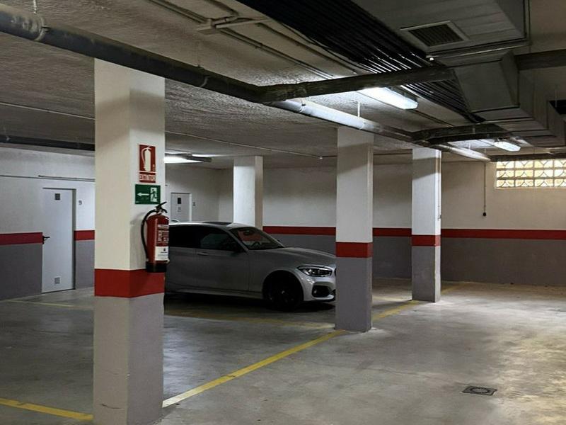 Ground Floor Apartment 2 Bedrooms   in Selwo