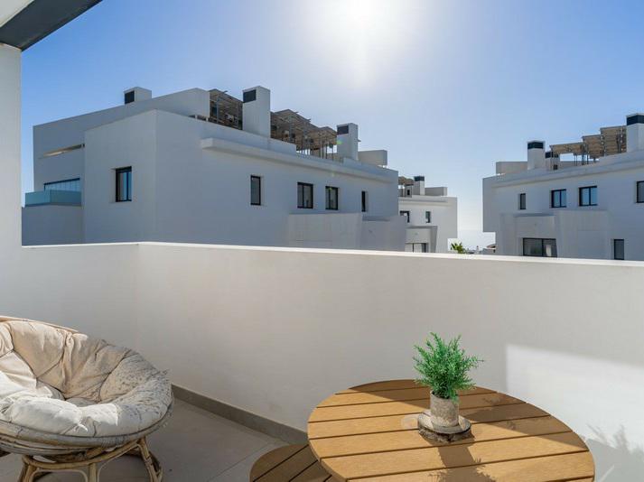 Penthouse Duplex 2 Bedrooms 3 Bathrooms in Estepona