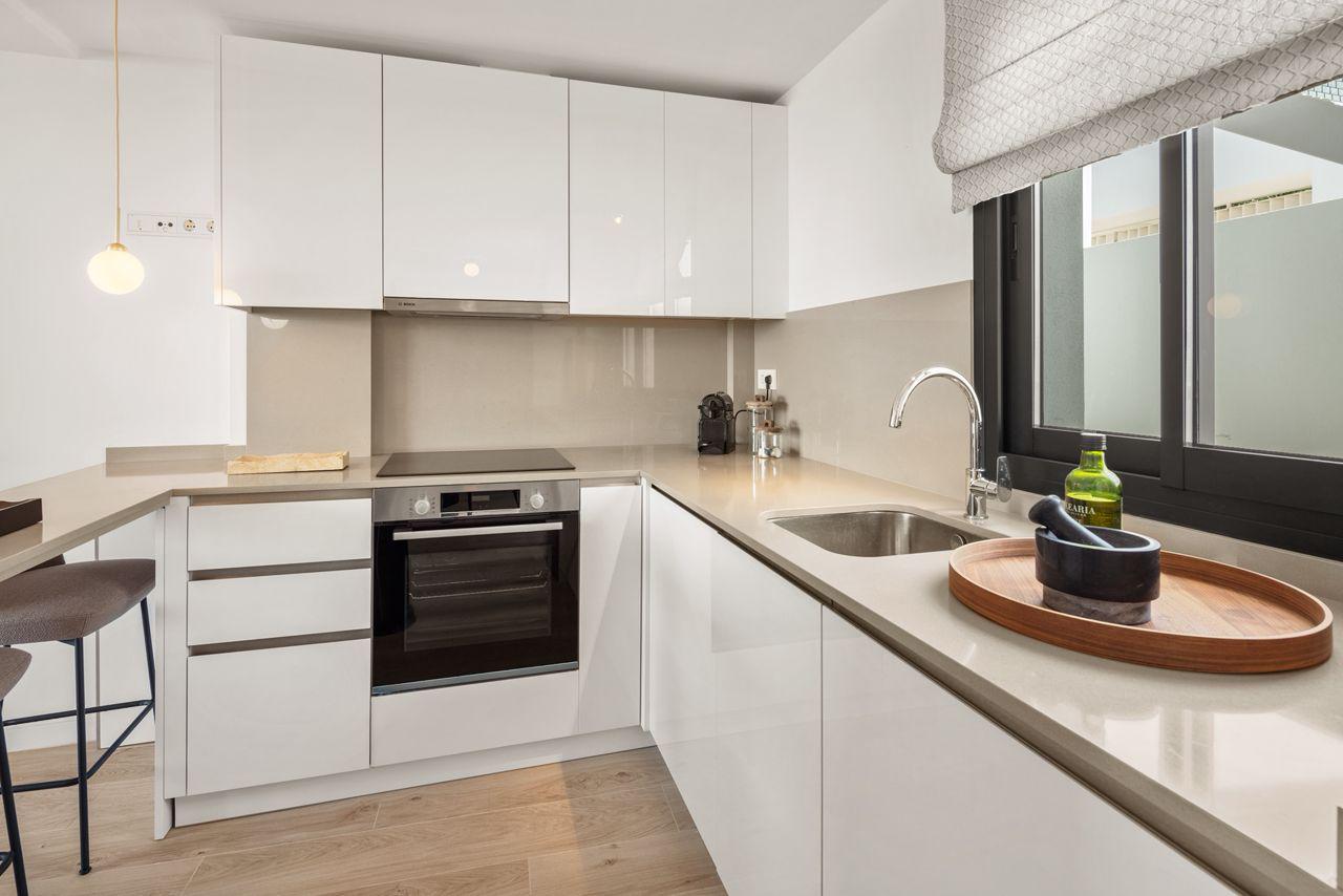 Elegant Penthouse Available for Long-Term Rent in One80