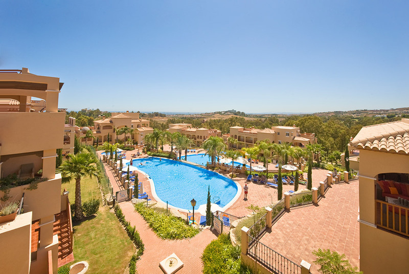 Exclusive Duplex Penthouse for Long-Term Rental in Estepona