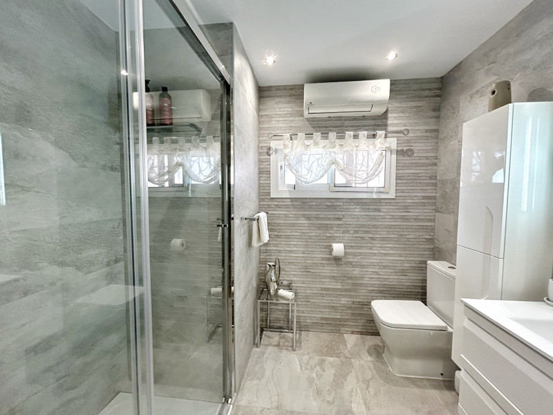 Comfort & Lifestyle: Semi-Detached House for Long-Term Rent in Mijas Costa