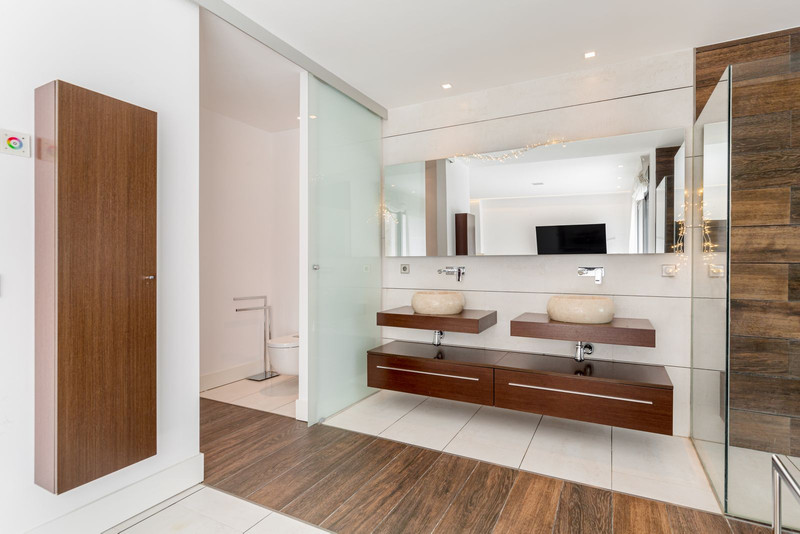 Charming Ground Floor Apartment for Long-Term Rental in Puerto Banús