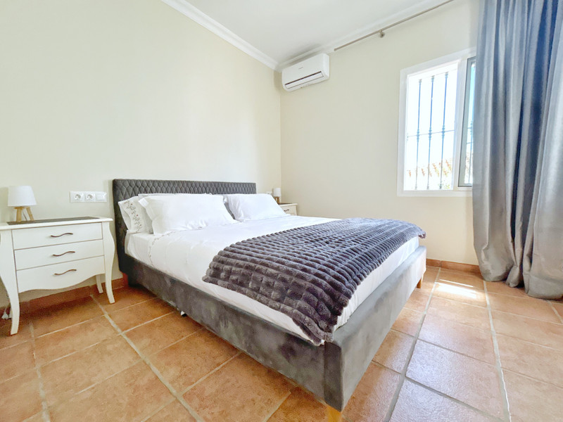 Comfort & Lifestyle: Semi-Detached House for Long-Term Rent in Mijas Costa