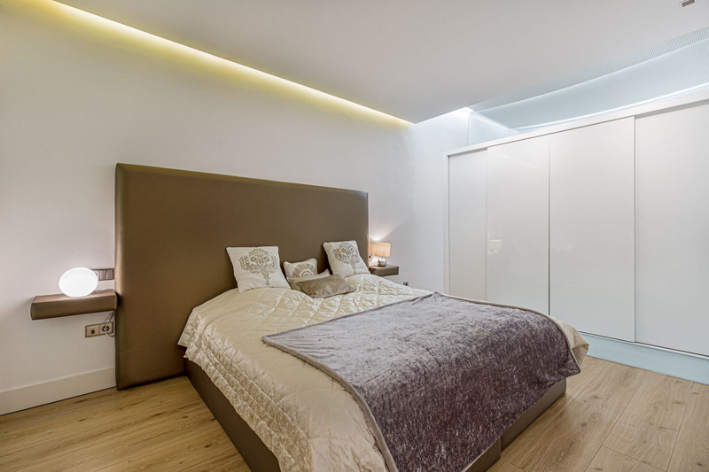 Charming Ground Floor Apartment for Long-Term Rental in Puerto Banús