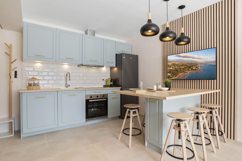Live Marbella: Middle Floor Apartment for Long-Term Rental