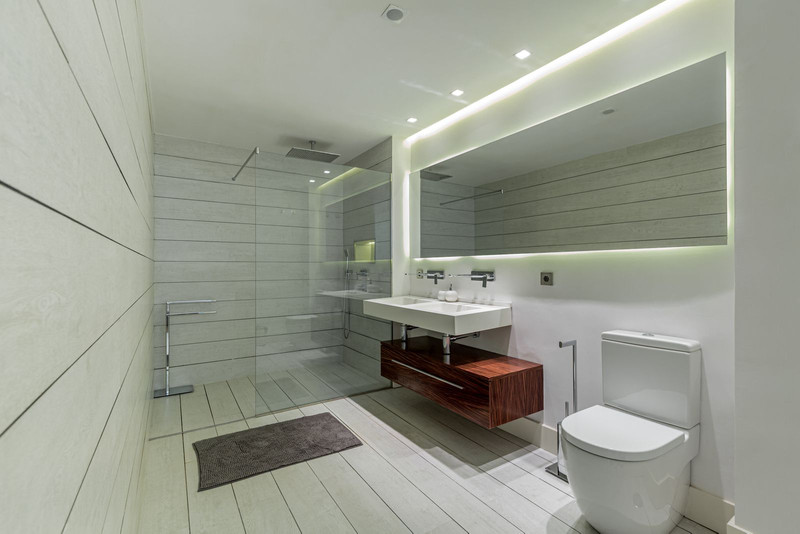 Charming Ground Floor Apartment for Long-Term Rental in Puerto Banús