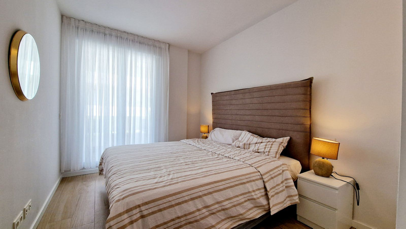 Stylish Middle Floor Apartment for Sale in Nueva Andalucía