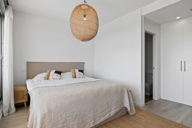 Attractive Ground Floor Apartment for Long-Term Rental in Cancelada