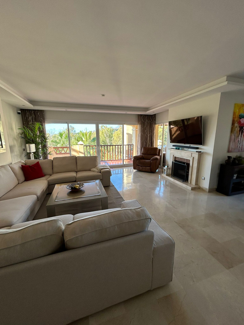 Exclusive Duplex Penthouse for Long-Term Rental in Estepona