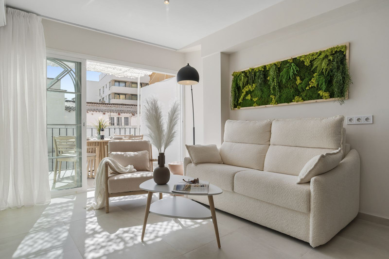 Live Marbella: Middle Floor Apartment for Long-Term Rental