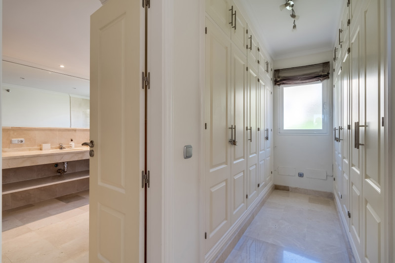 Exclusive Duplex Penthouse for Long-Term Rental in Estepona