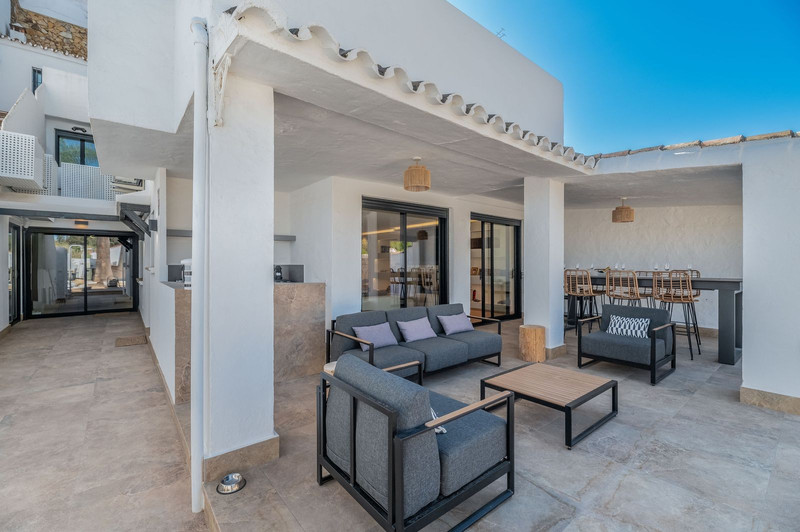 Elegant Townhouse for Long-Term Rent in Nueva Andalucía