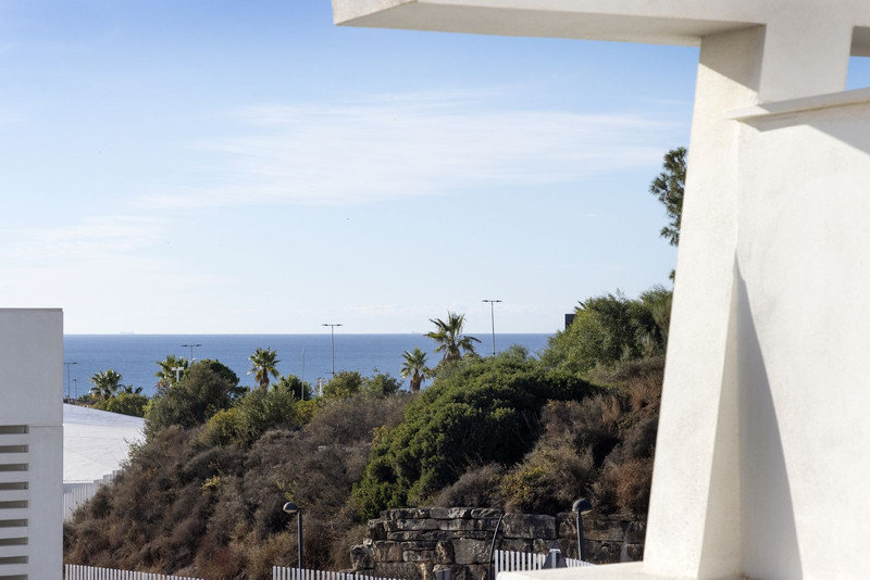 Exclusive Penthouse with Style on the New Golden Mile