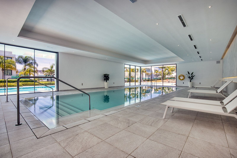 Bright Middle Floor Apartment for Long-Term Rental in Estepona