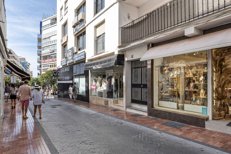 Live Marbella: Middle Floor Apartment for Long-Term Rental