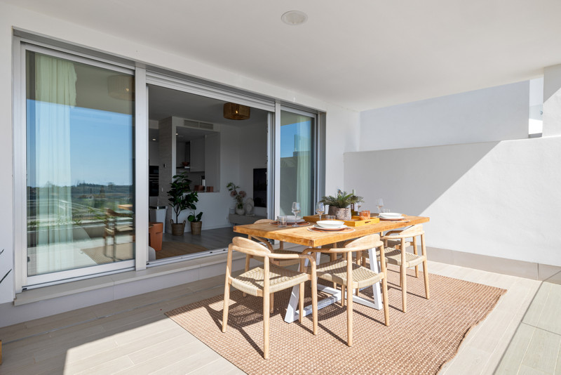 Attractive Ground Floor Apartment for Long-Term Rental in Cancelada