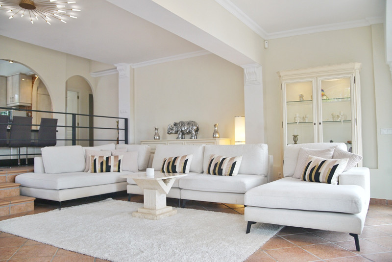 Comfort & Lifestyle: Semi-Detached House for Long-Term Rent in Mijas Costa