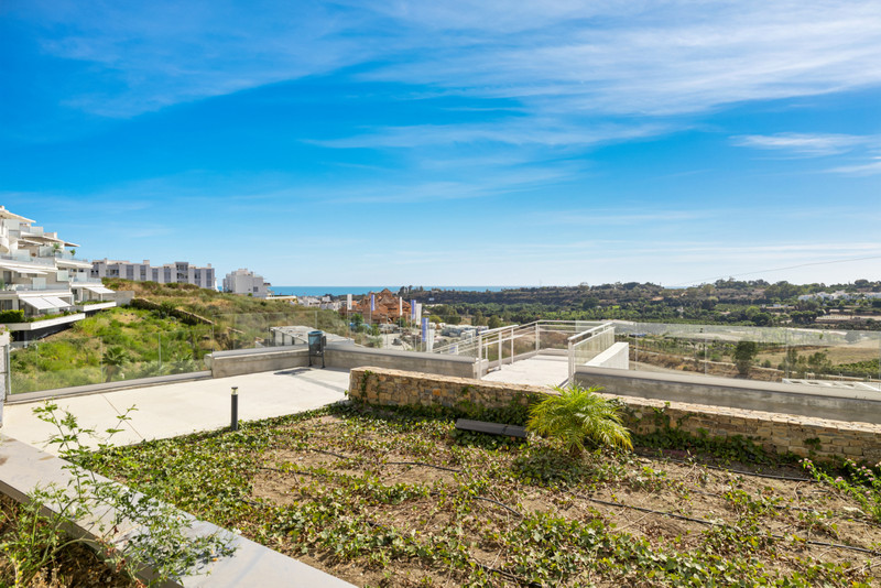 Attractive Ground Floor Apartment for Long-Term Rental in Cancelada