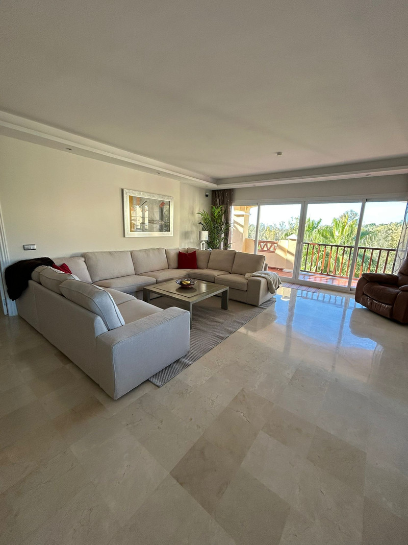 Exclusive Duplex Penthouse for Long-Term Rental in Estepona