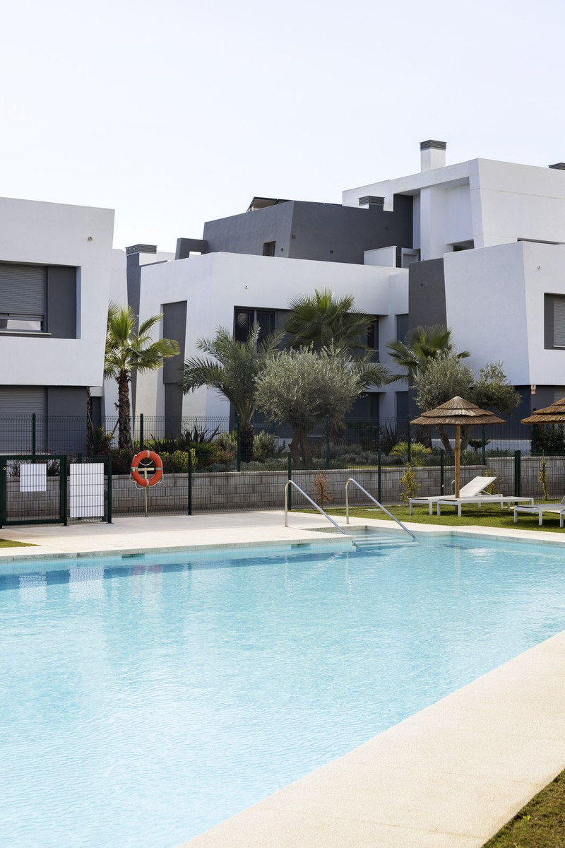 Exclusive Penthouse with Style on the New Golden Mile