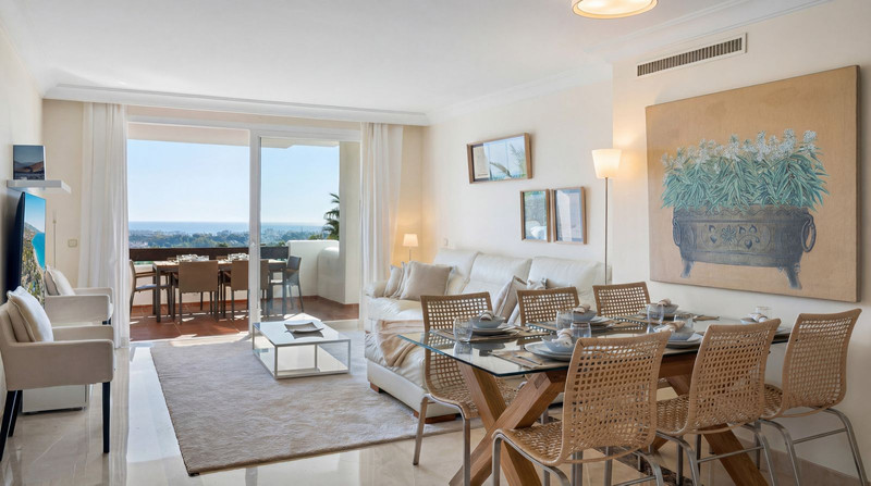 Middle Floor Apartment for Long-Term Rent in Atalaya