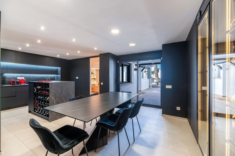 Elegant Townhouse for Long-Term Rent in Nueva Andalucía